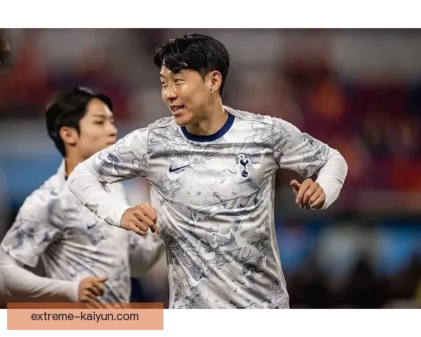 孙兴慜与球迷互动方式分析，展现其受欢迎的原因与影响力